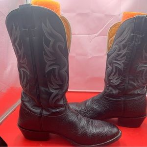 Nocona men 10.5 Texas cowboy boots.